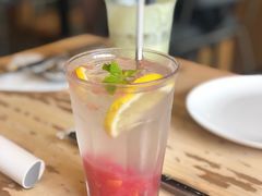 桃子西柚气泡水-UPPER KITCHEN(延安路店)