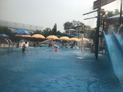 -青年湖公园水上世界