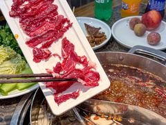 -来龍儿鲜切牛肉自助老火锅