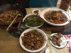 -亲回家吃饭餐厅(黄陂店)