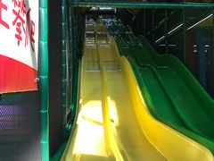 -蒙特利亲子乐园