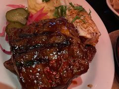 驰名烟熏嫩猪小排-Chili's Cafe&Bar奇利斯(滨江店)