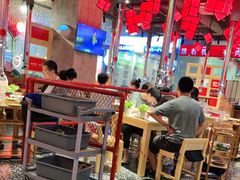 大堂-么肆烤肉·中式自助·烤肉大排档(街道口季佳PAI店)