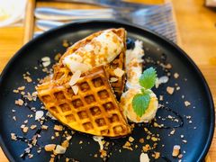 华夫饼-云里小坐·小院里·团建·宴请·下午茶(三圣乡店)