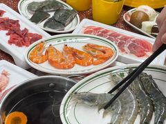 -四囍码头海鲜烧烤自助火锅(外滩南京东路悦荟广场店)