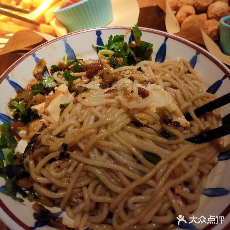 很温馨的探店小馆-云南小酒馆