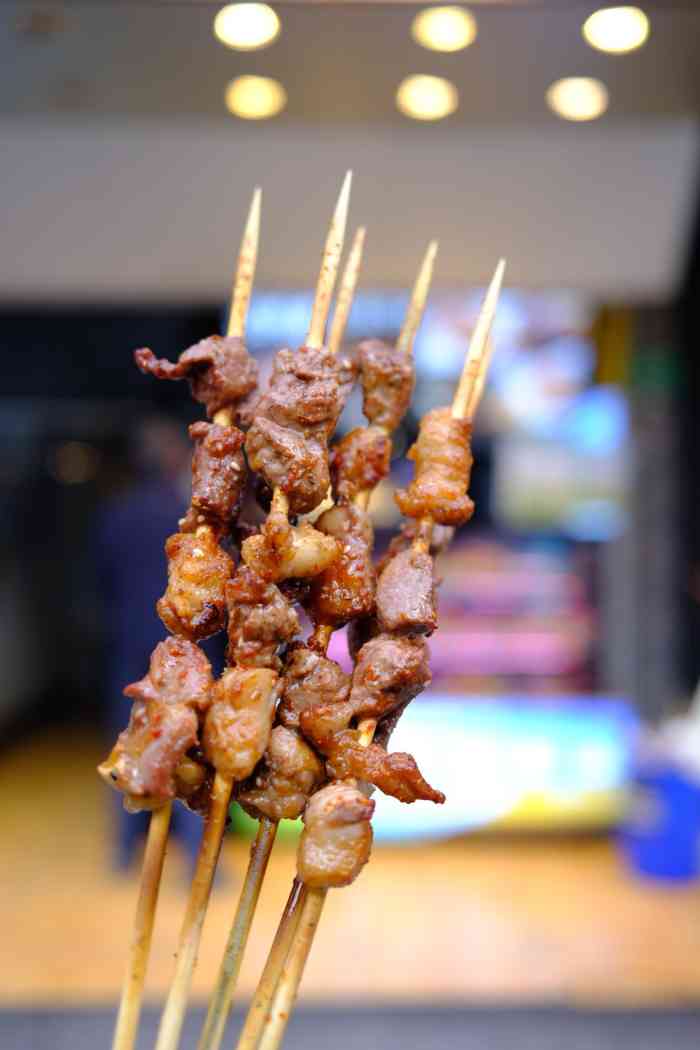 大漠孜然羊肉串(天钥桥路店)-"[服务铃]服务:点的外卖,包装盒和袋子.