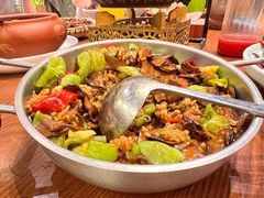 牛肝菌炒饭-老滇山寨•云南特色菜•地方菜•民族风情歌舞表演(金碧店)
