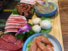 -明洞阿姨·韩式酱蟹烤肉·创意料理(三元桥店)