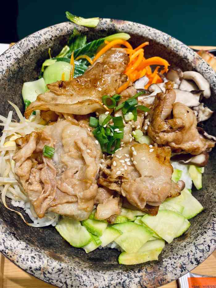 泰熙家(六约锦荟广场店)-"点了一个传统石锅拌饭套餐和培根辣白菜套餐