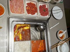 -海底捞火锅(金山百联店)
