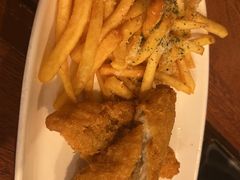 -玛格萝妮比萨屋(陆家浜路店)