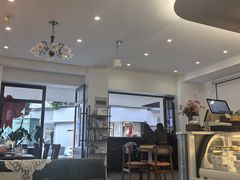 -留白咖啡(人民巷八号大院店)