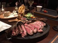 -恰餐厅及酒吧 CHAR Bar & Grill (北京丽都皇冠假日店)