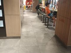 -麦当劳(百联西郊购物中心店)