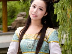 水袖-九月鹰飞汉服摄影工作室
