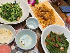 -黄泥岗·地道湖北菜(奥特莱斯店)