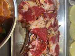 鲜拌肥牛-围炉肉舍•炭烤活鳗•丹东海鲜烤肉(步行街店)