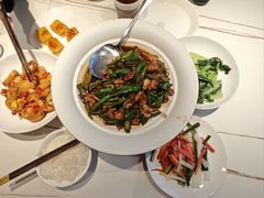 -阿瓦山寨·湘菜现炒·剁椒鱼头王(咸阳总店)