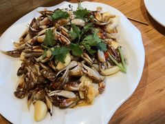 -喝丢一只鞋海鲜烧烤·海肠捞饭(东关街店)