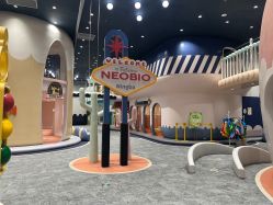 -奈尔宝家庭中心·亲子餐厅(鄞州万达店)