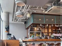 -ROAST coffee & eatery