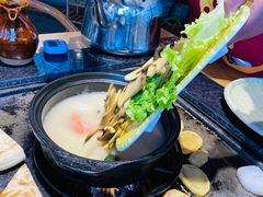 -有一锅·野生菌黑山羊腊排骨火锅(古城北门店)