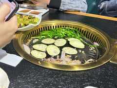 -牛鲜盛齐齐哈尔烤肉(曹路店)