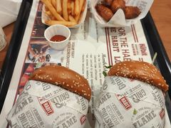 -The Habit Burger Grill 哈比特汉堡(世博店)