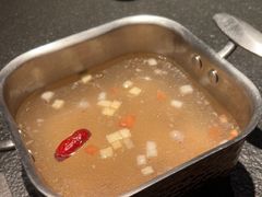 -左庭右院鲜牛肉火锅黑金店(陆家嘴中心店)
