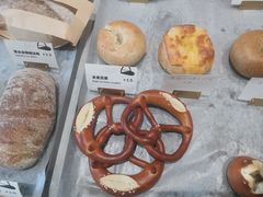 -光作面包Voila Lumiere(中山店)