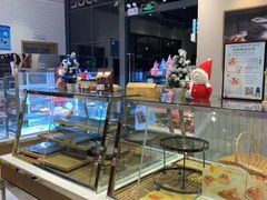 面包甜点陈列柜-巴黎贝甜(常德路店)