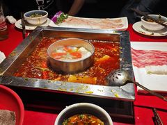 -二荆条·蜀鲜汇城市森林火锅