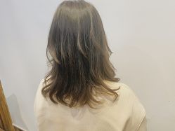 -PE SALON