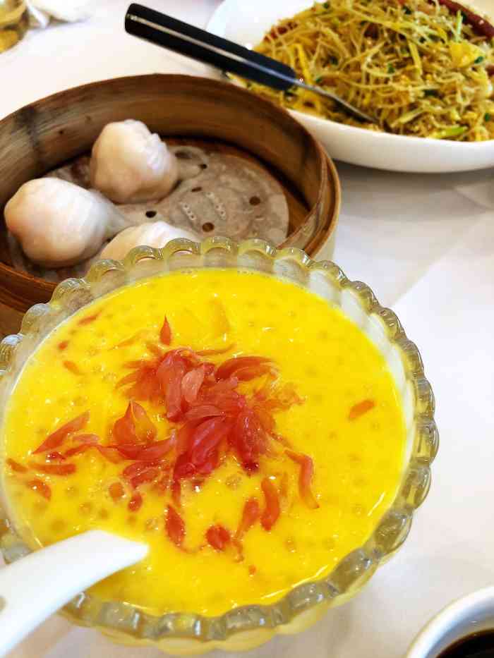 一品粤珍轩(吴中路店)-"节前一个朋友请客吃饭,就近公司就去了中.