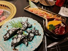 -山川小町·极番烧肉(新地假日广场店)