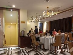 -老人和饭店(淮海中路店)