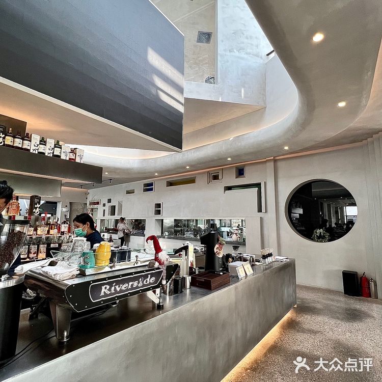 【扬州】｜极具艺术展氛围的西餐厅