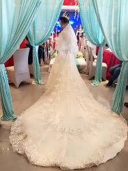 -艾米丽婚纱礼服