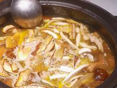 -一朵菌·野生菌探索家火锅(南亚店)