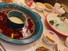 -渔香岛美蛙鱼头火锅(威清路店)