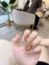-UGIRL有个美甲