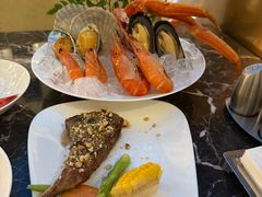 海鲜拼盘-漢咖啡·全服务式自助晚餐(武汉洲际酒店)