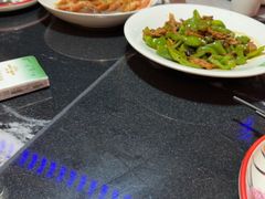 -新白鹿餐厅(百联中环店)