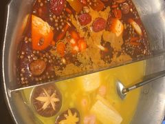 -湊湊火锅·茶憩(南京东路悦荟店)