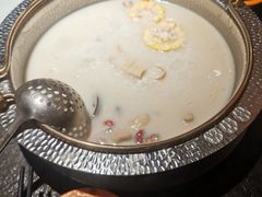 -煲宫猪肚鸡(昆山金鹰国际购物中心店)