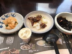 小菜和冰淇淋-良金牧場(贞节牌坊店)