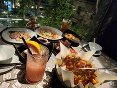 -穹六人间 people 6(岳阳路店)