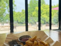 -J Create城市露营咖啡·简餐·宠物(上海动物园店)