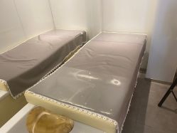 -LESSMORE科技头皮理容中心